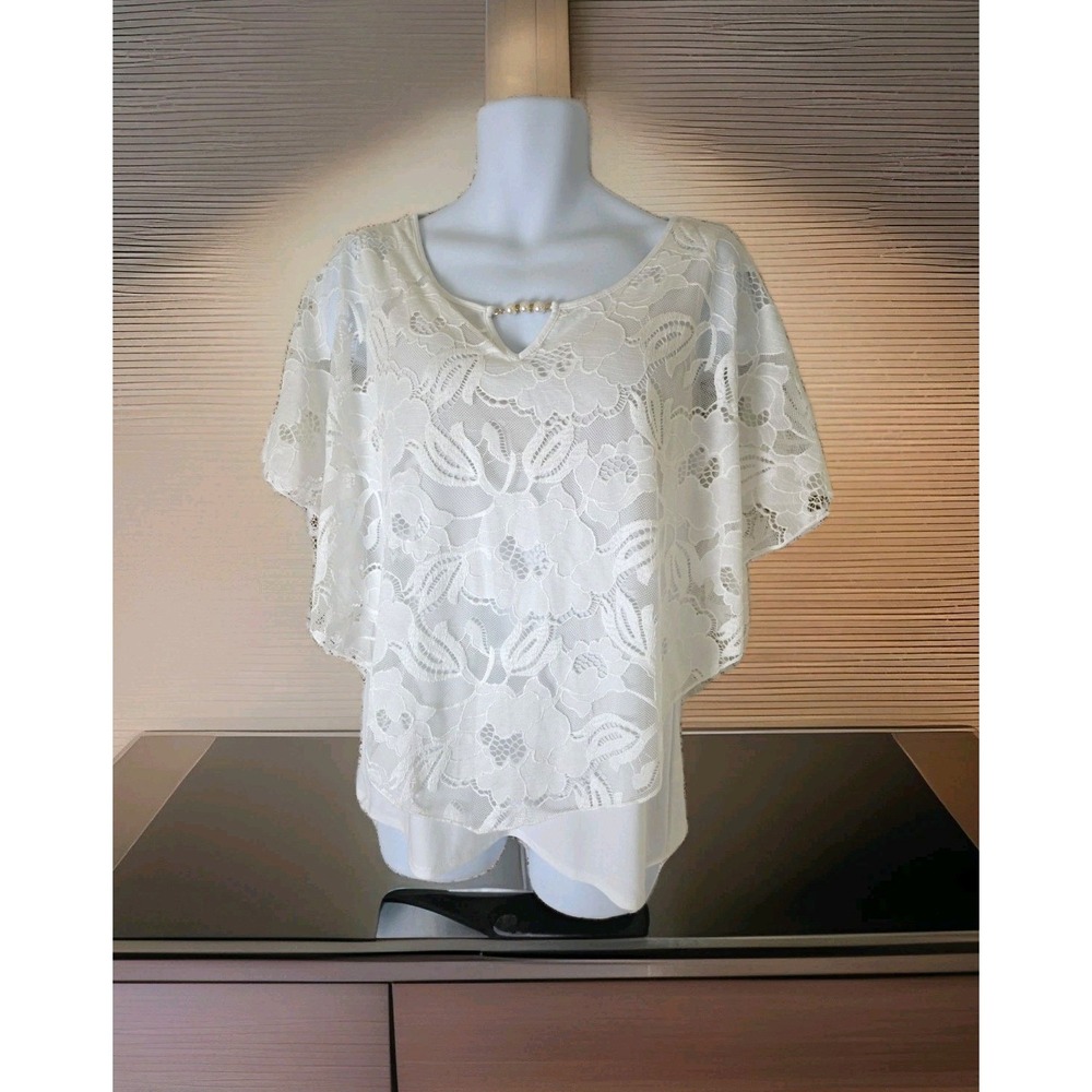 Olivia blu Popover Top‎ L White Lace Overlay Pearl Accent Stretch Flowy Dressy